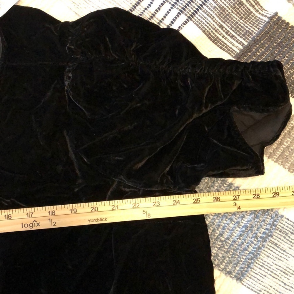 NWT Torrid Velvet Short Sleeve Top Sz 3X Black Party Holiday Classic Neutral - Picture 6 of 8